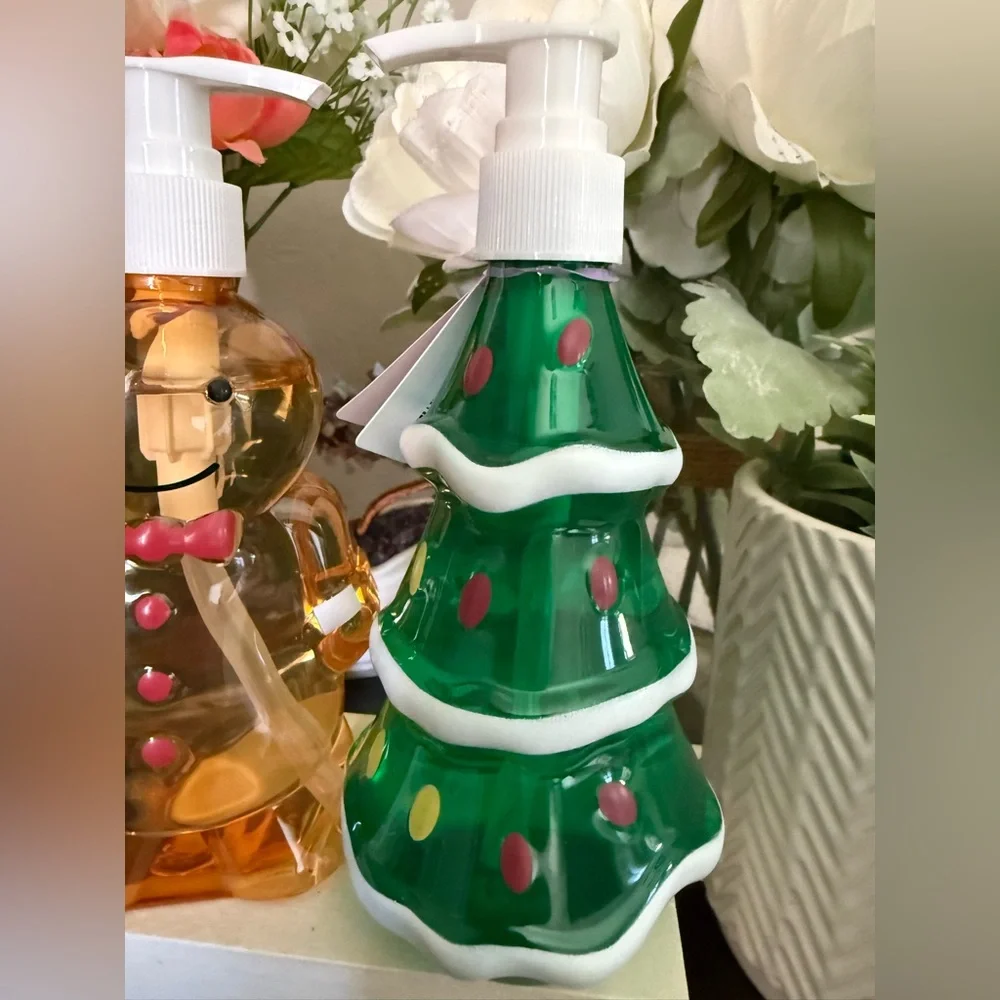 🆕🎄 CHRISTMAS LIMITED EDITION HAND SOAP SET. CINNAMON GINGERBREAD & FRESH PINE.